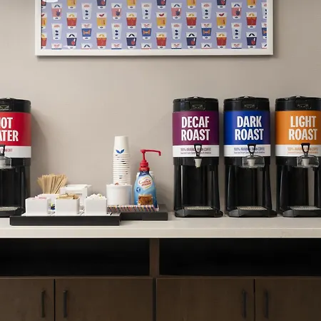 Hampton Inn & Suites Rochester/Henrietta-2